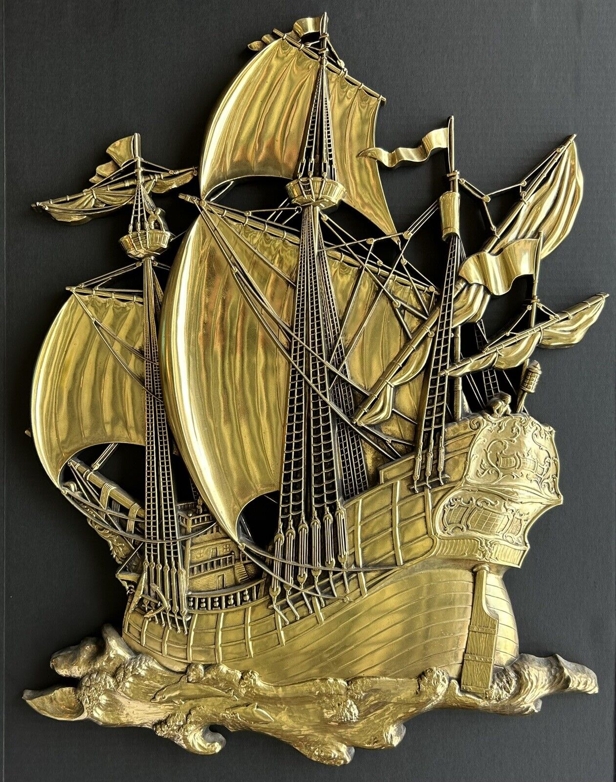 Vintage Wall Hanging Pirate Ship Galleon Gold Large Plastic Natical Decor HOMOCO