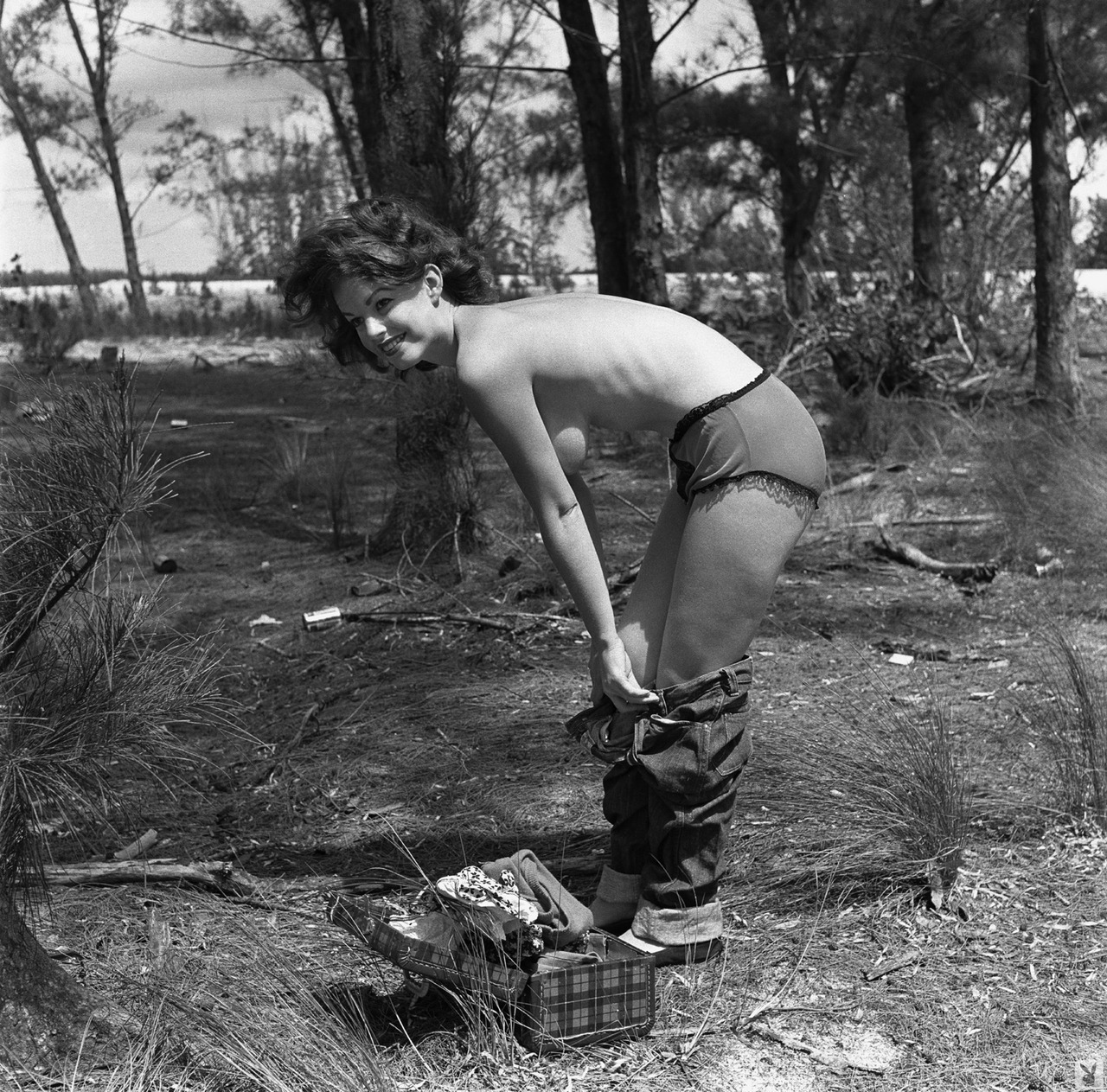 B&W  Photo Girl Undressing Outdoors 1960's 1940's 50's  Pinup Centerfold  / 8181
