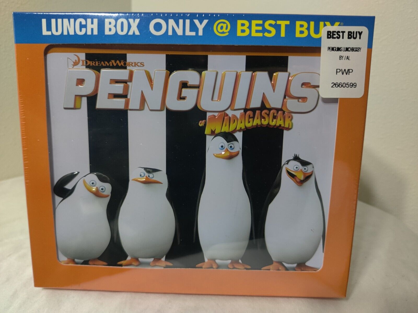 DreamWorks Penguins of Madagascar Lunch Box (best buy exclusive)