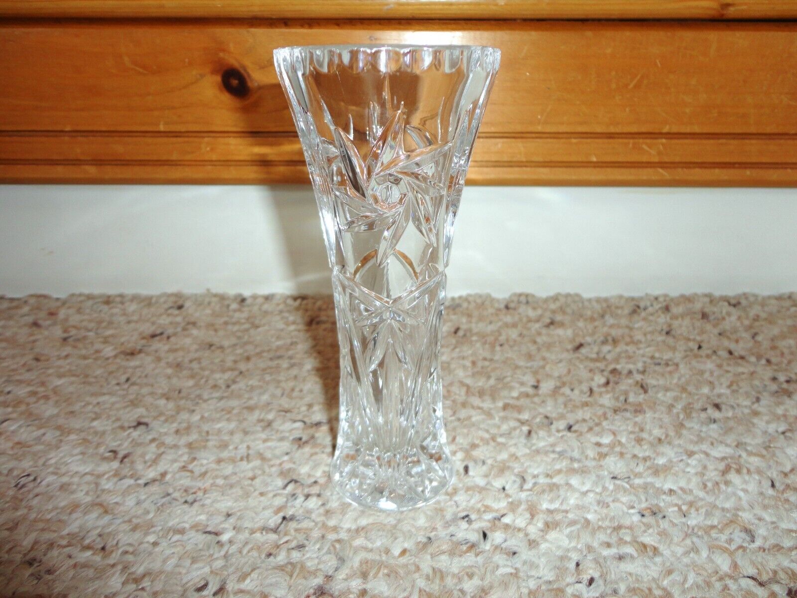 Lenox Fine Crystal Flower Bud Star Vase 6\