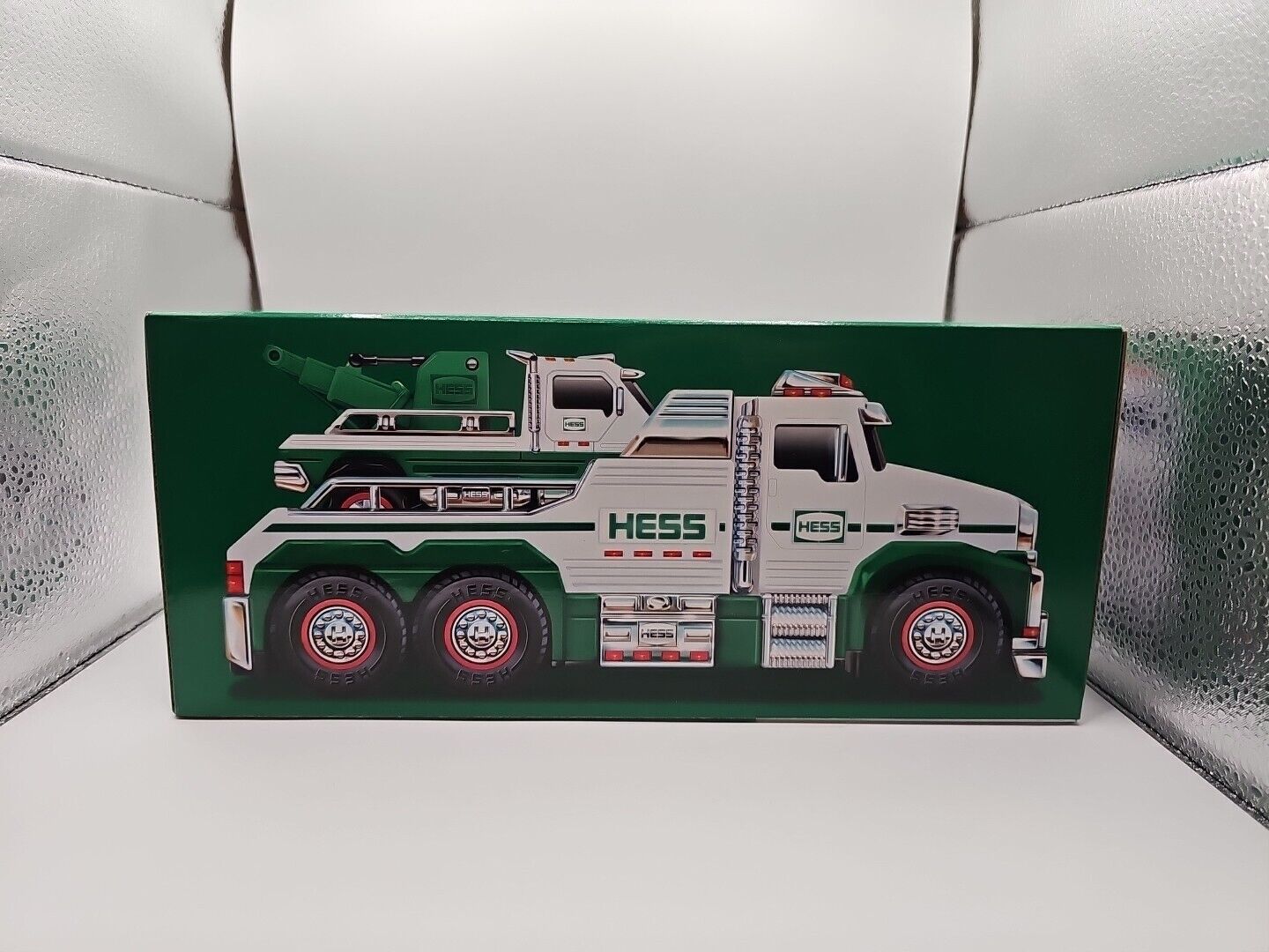 2019 Hess Tow Truck Rescue Team New In Box With Original  Brown Box. 