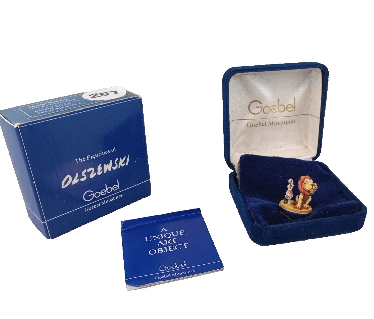 OLSZEWSKI Goebel Miniatures Wizard of Oz COWARDLY LION Miniature 675-P SIGNED