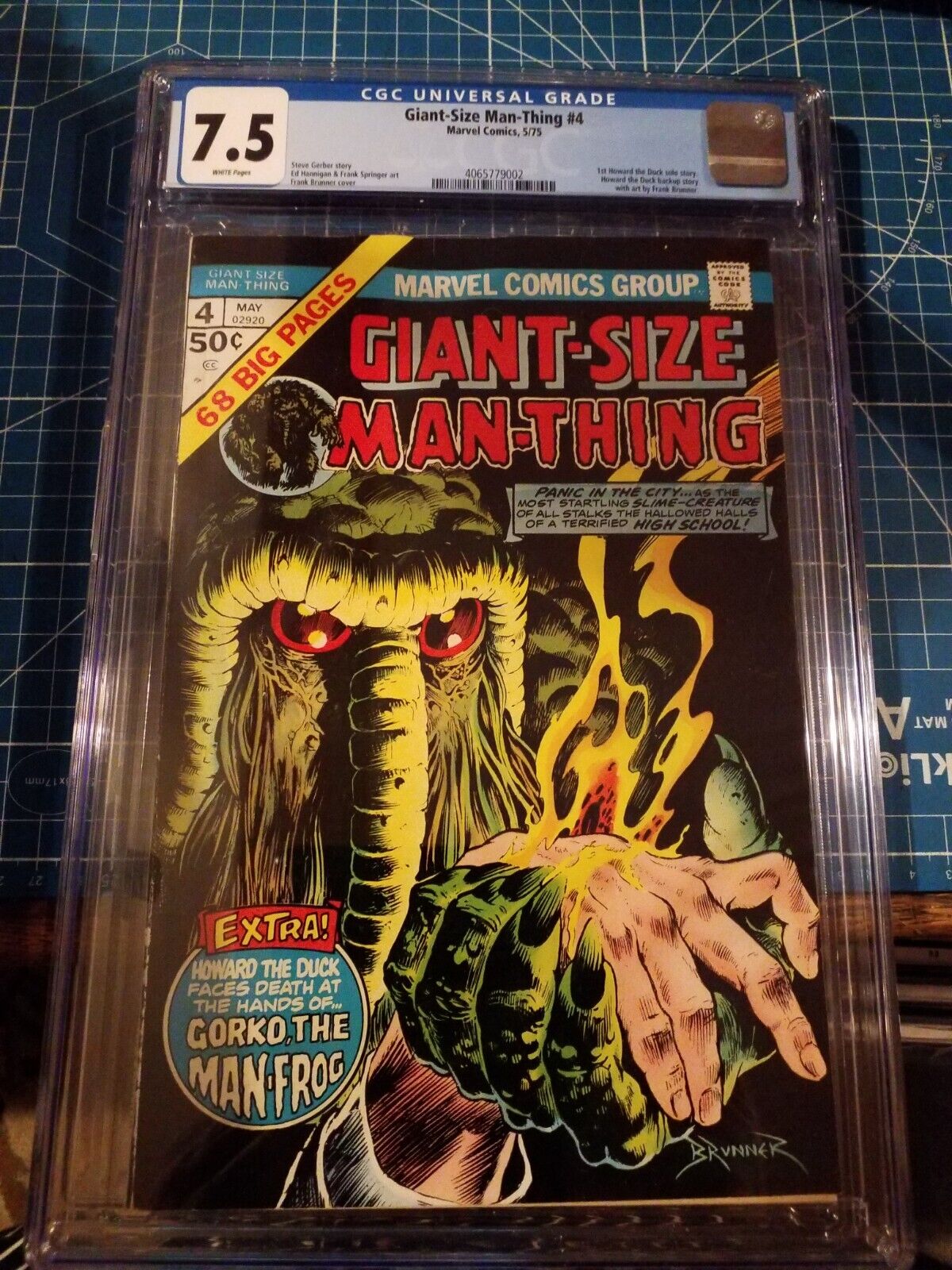 Giant-Size Man-Thing 4 Marvel comics CGC 7.5 KL1-2