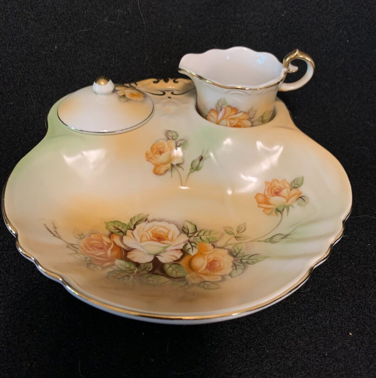 Elegant Serving Berry Bowl with Creamer and Lid for the Sugar Bowl