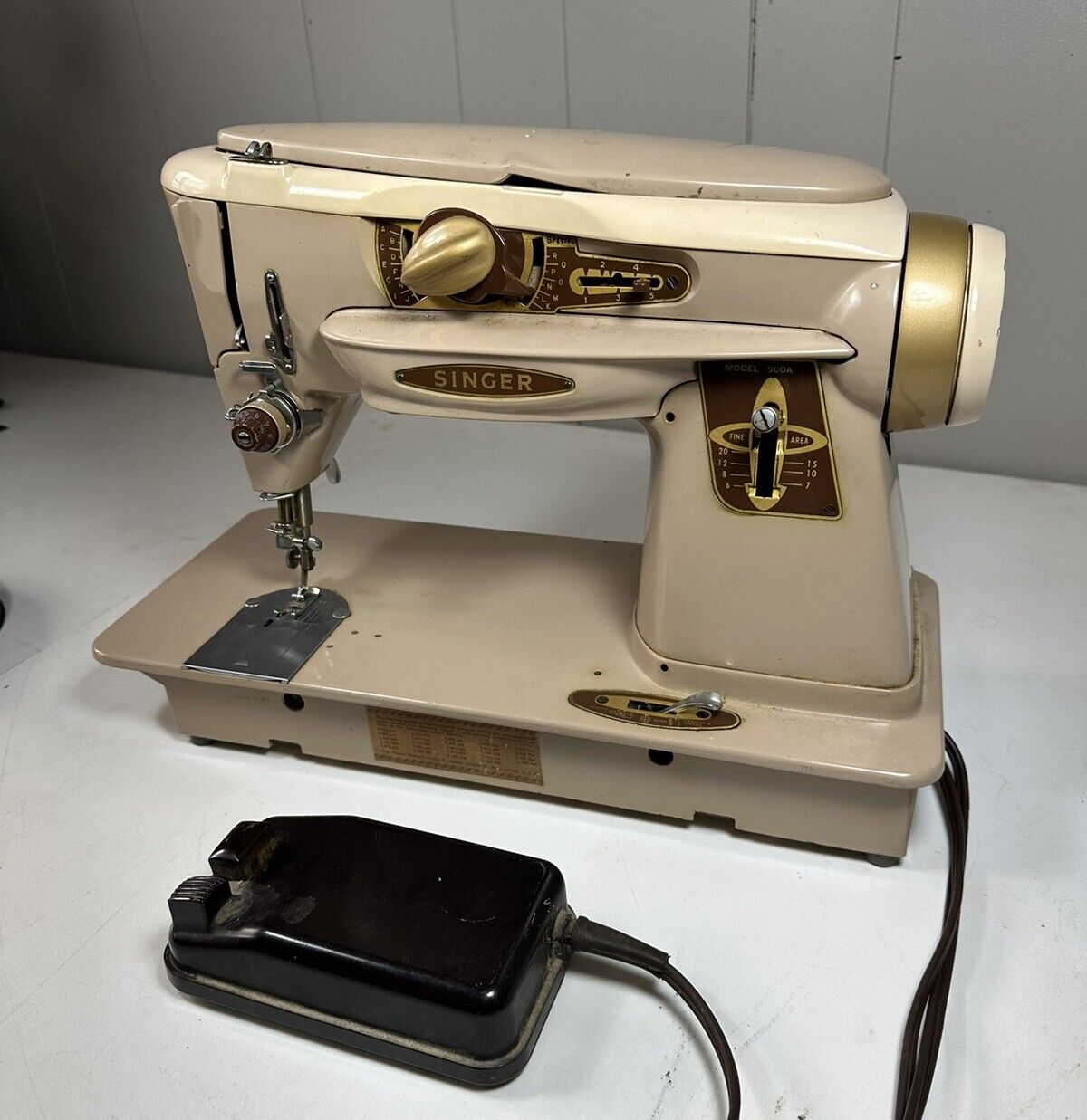 Singer 500a “the Rocketeer” 1962 Sewing Machine W Foot Pedal Antique Vintage Tan