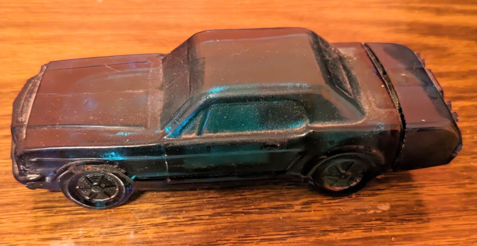 Vintage Avon '64 Mustang Tai Winds Aftershave Bottle 