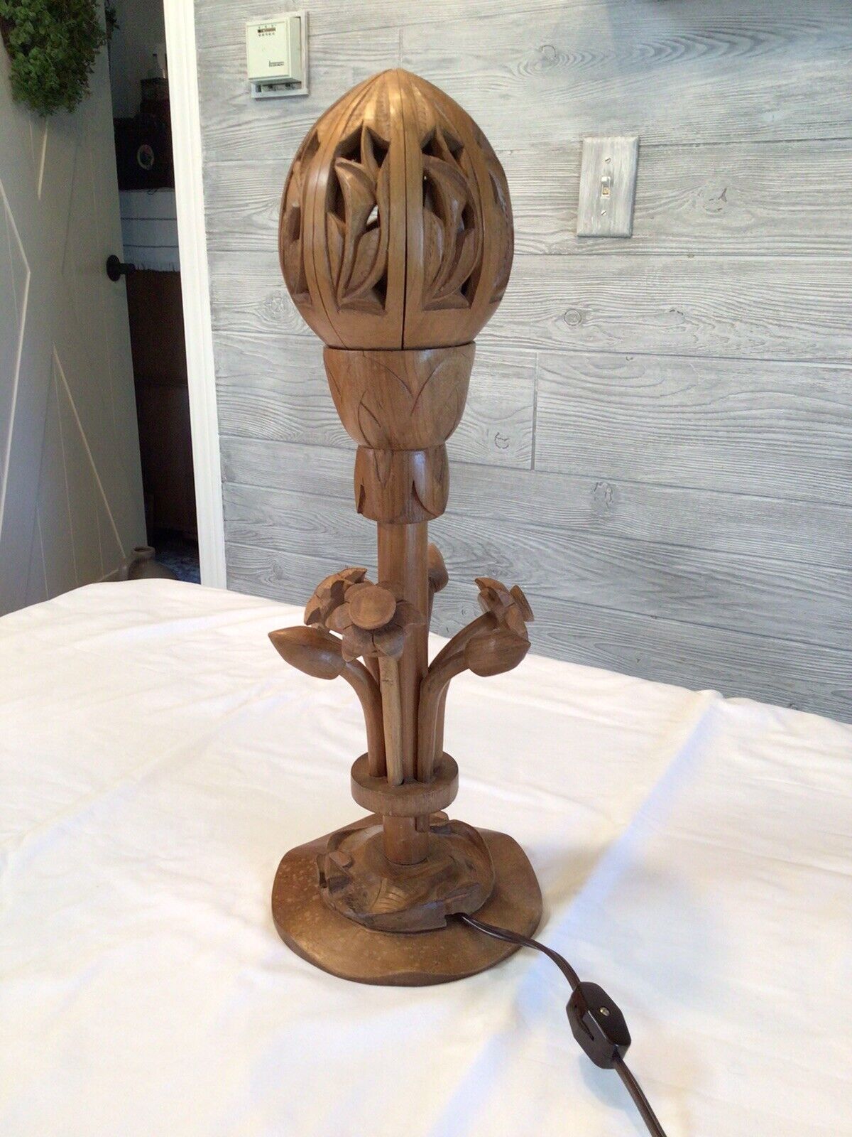 Vintage Maple Wood Lotus Lamp