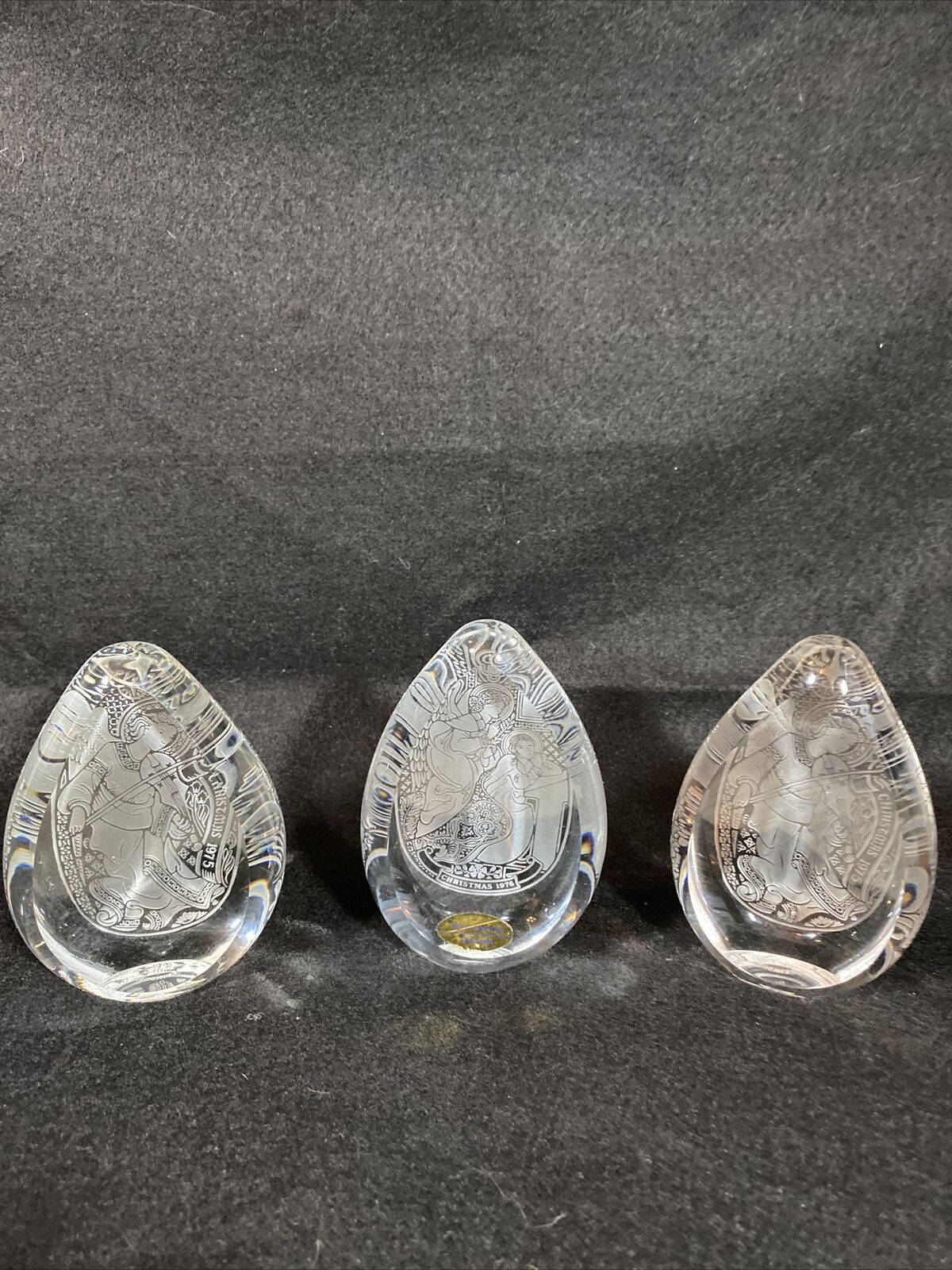 WEDGWOOD CRYSTAL 1975, 1976 CHRISTMAS GLASS PAPERWEIGHT 4.5” set of 3