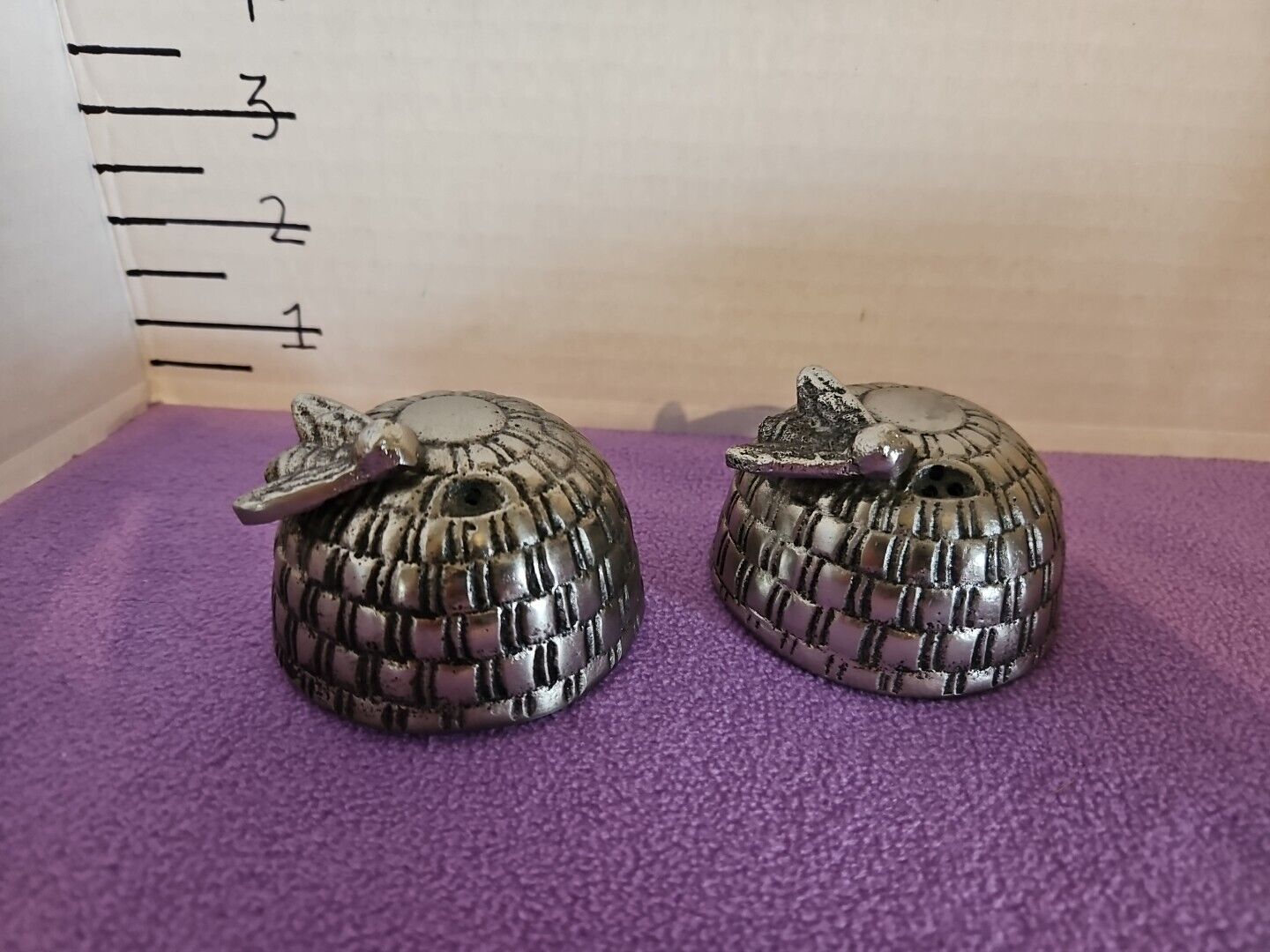 Shakers S&P Bee Hive Salt And Pepper Shakers