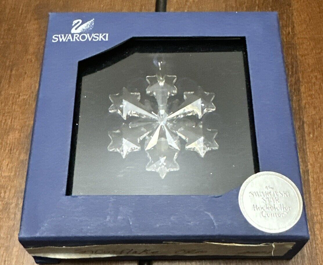 Swarovski Crytal LITTLE SNOWFLAKE Ornament 2004 Rockefeller Center NOS 663147