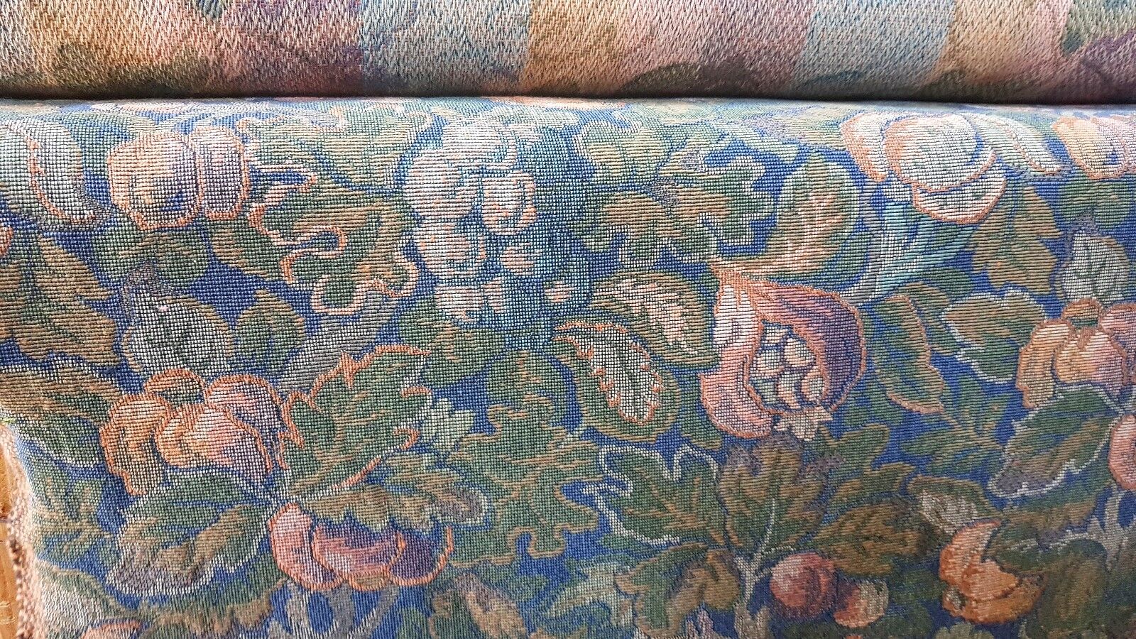 LEE JOFA /KRAVET  floral cotton  double woven upholstery fabric 3.2yds