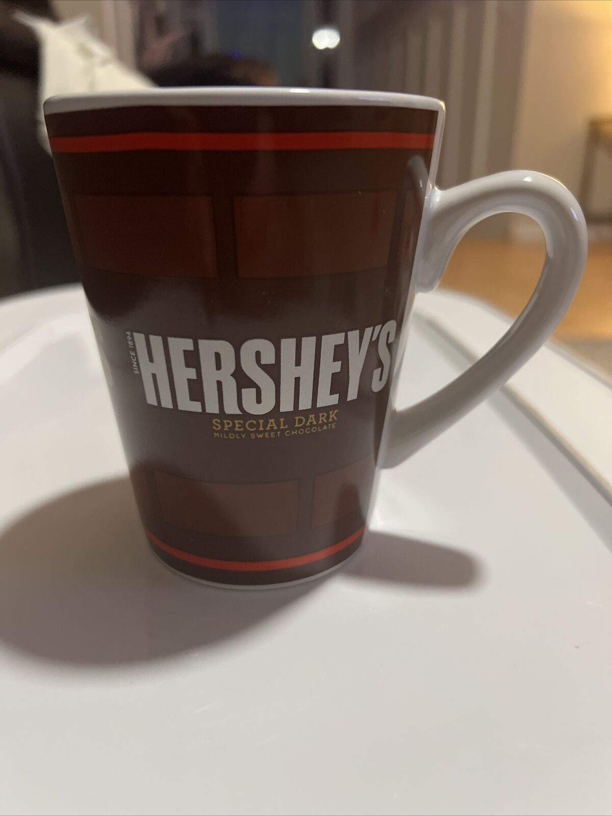 Hershey\'s Special Dark Chocolate Cup Mug Galerie Holds 12 floz