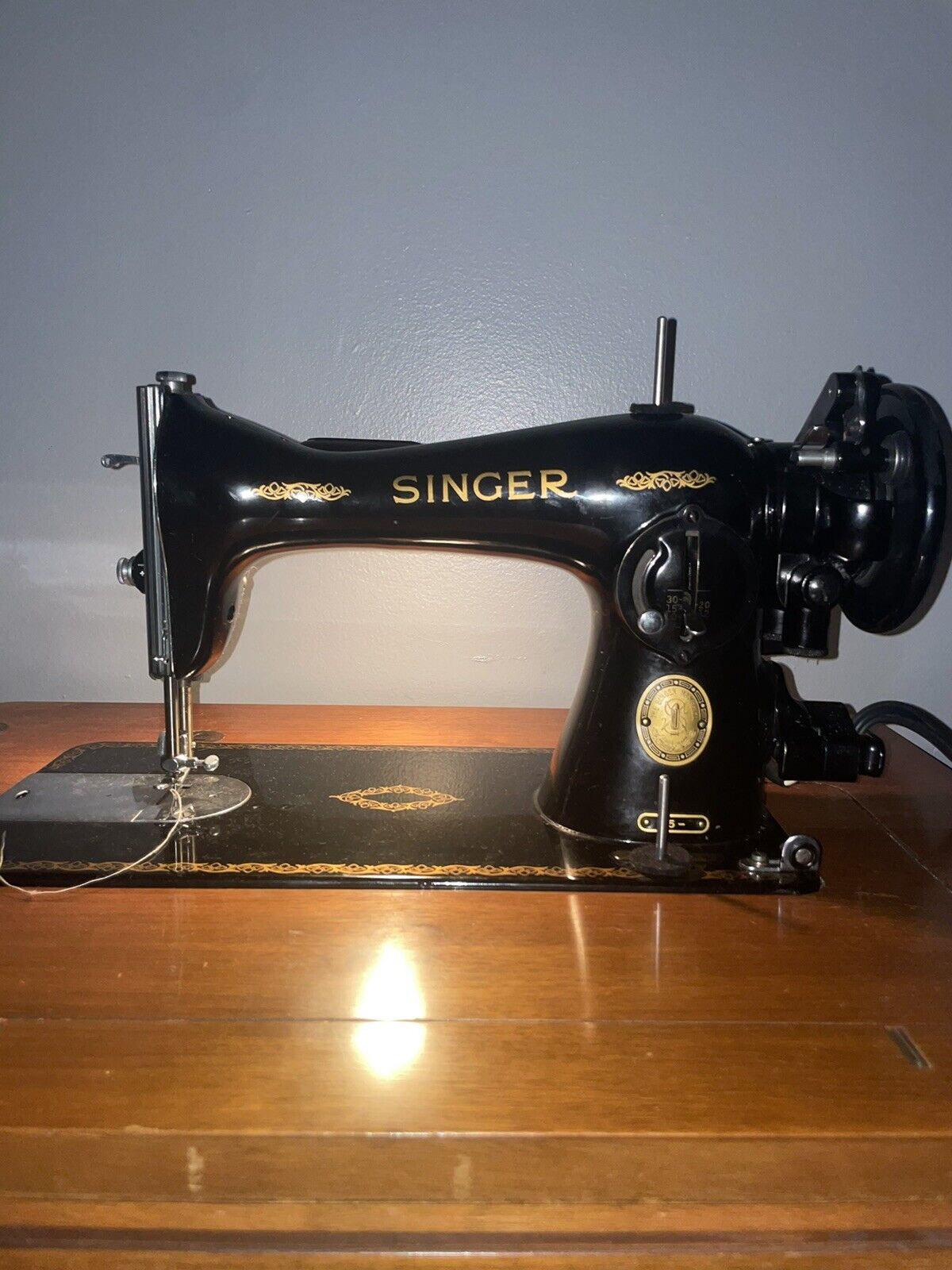 Vintage Singer Model 15 Sewing Machine (With cabinet and original pedal)