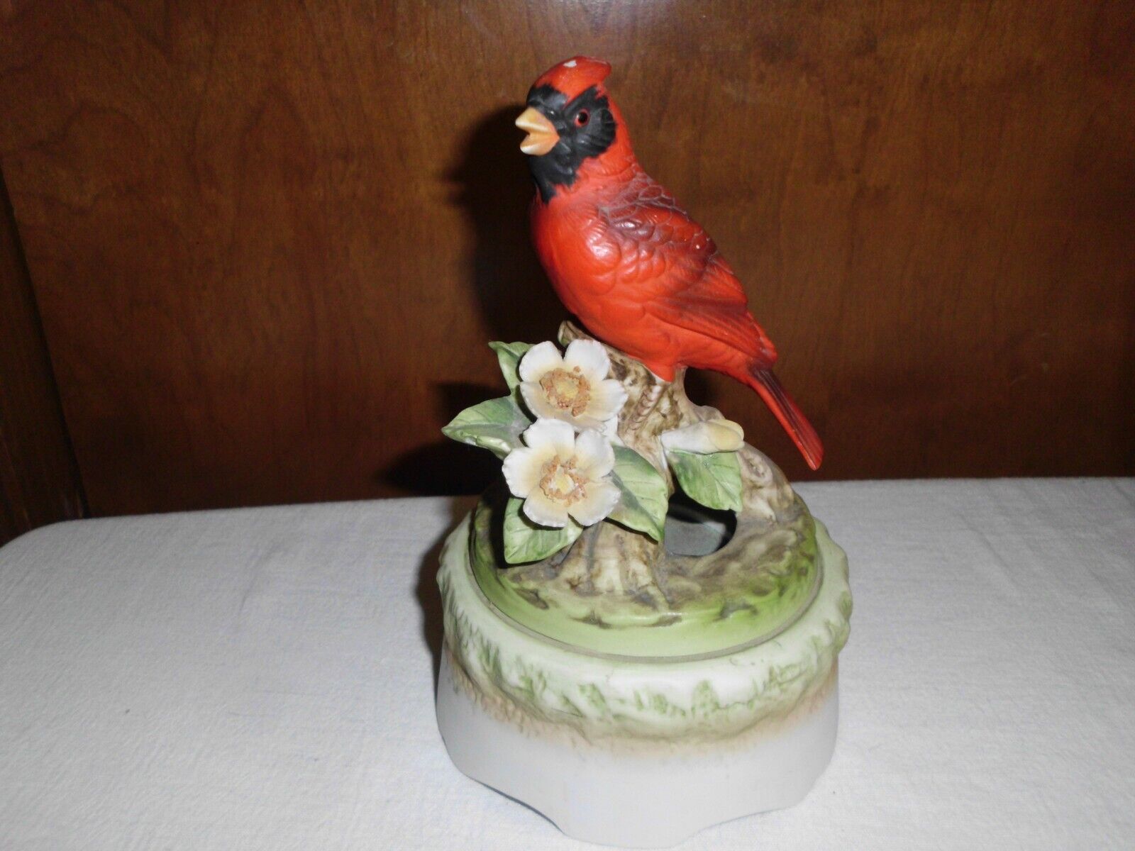 Lefton Chirping Red Cardinal Figurine 7\