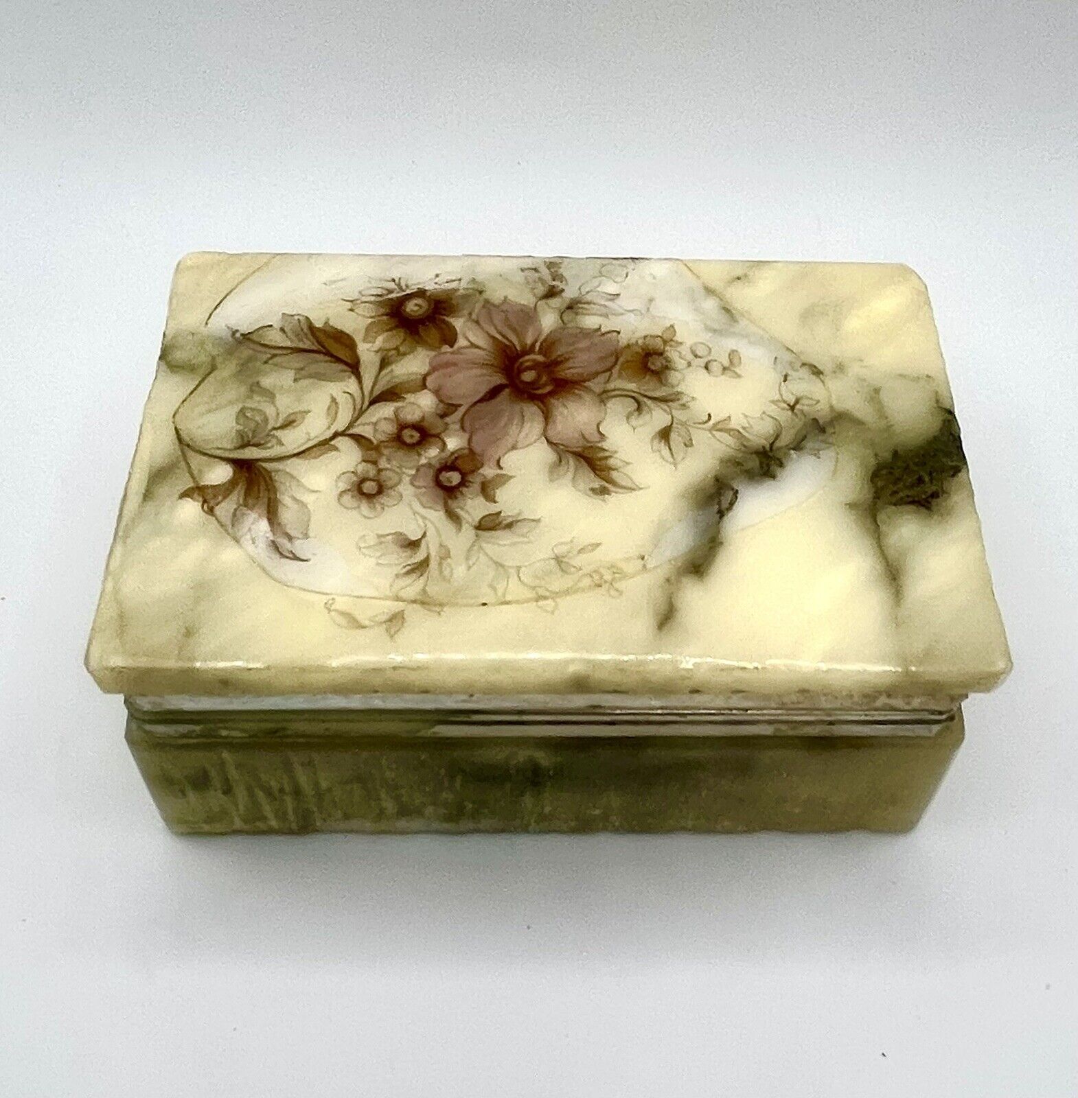 Vintage Genuine Alabaster Hand Carved Hinged Jewelry Trinket Box Made in Italy