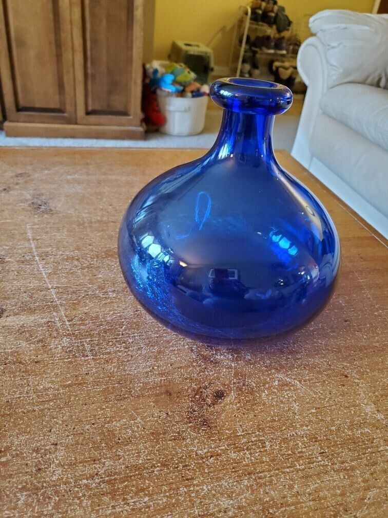 Unique Colbolt blue large vase