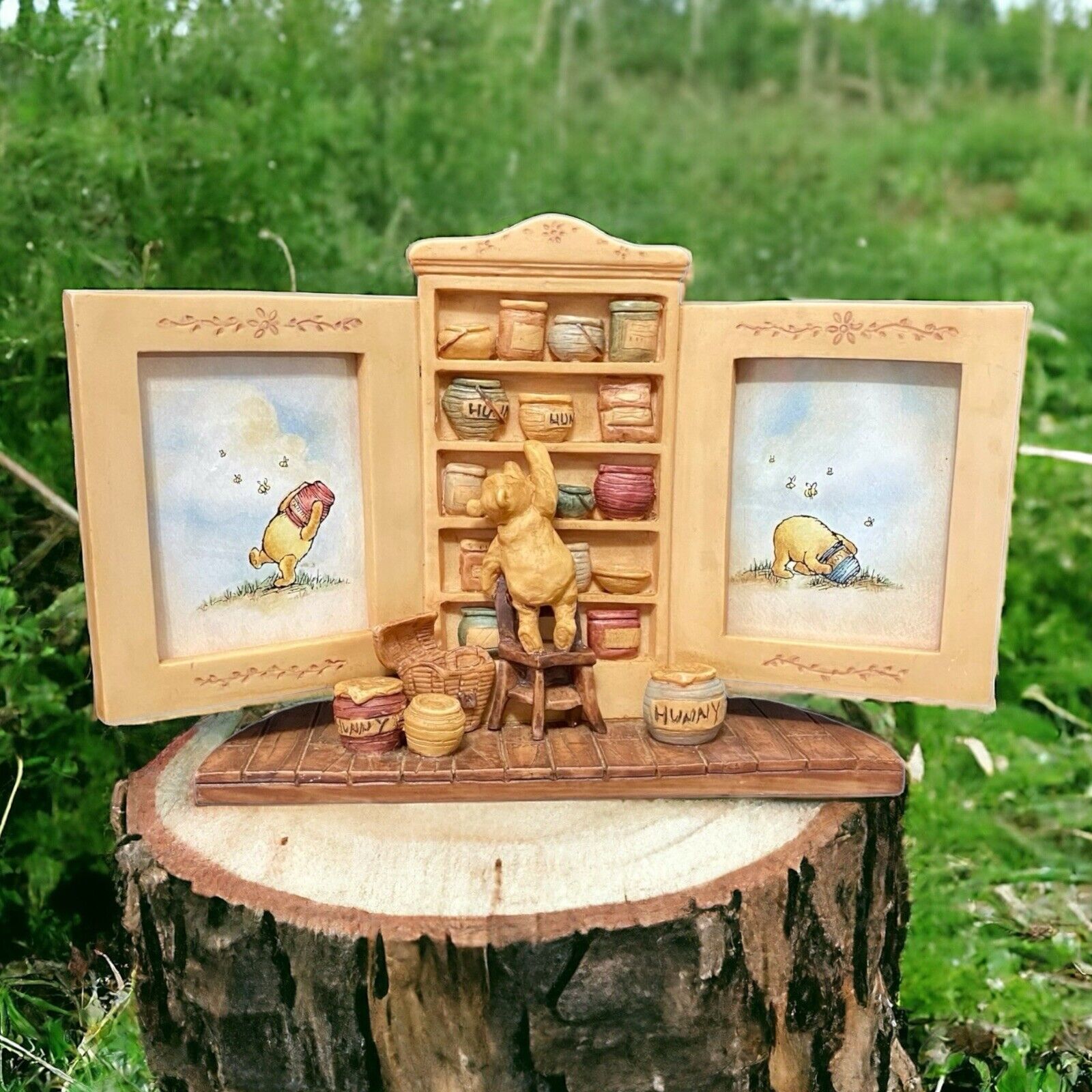 Classic Winnie The Pooh 3D Charpente Disney Honey Cupboard Resin Picture Frame