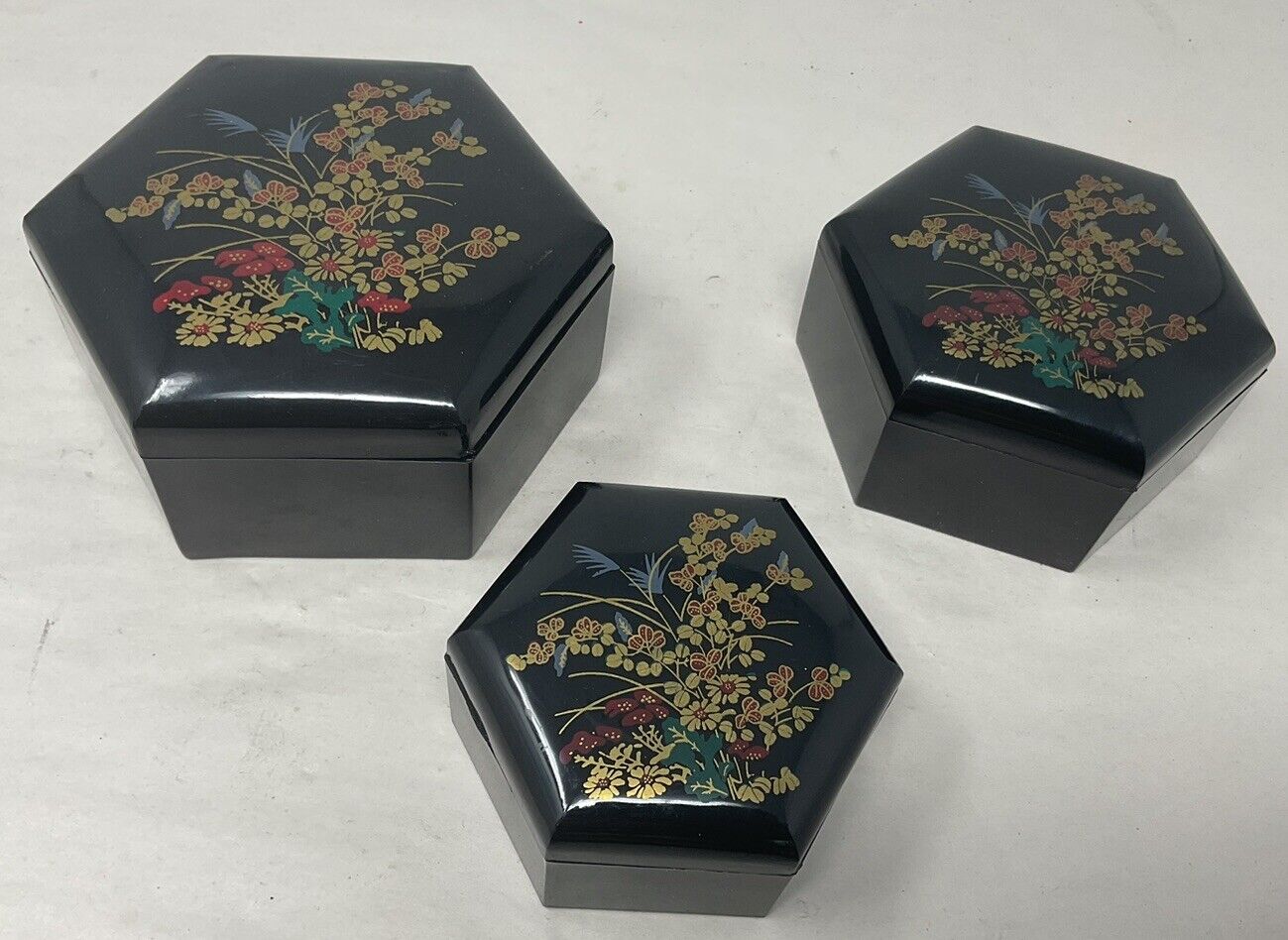 Vintage Complete Set 3 Oriental Lacquered Finish Nesting Jewelry Trinket Boxes