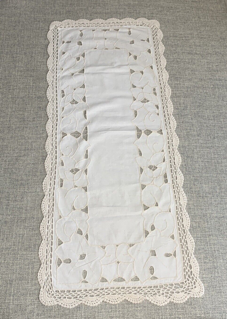 VINTAGE Cotton Ivory Cut Out Crochet Lace Embroidery Table Runner 32” x 14”