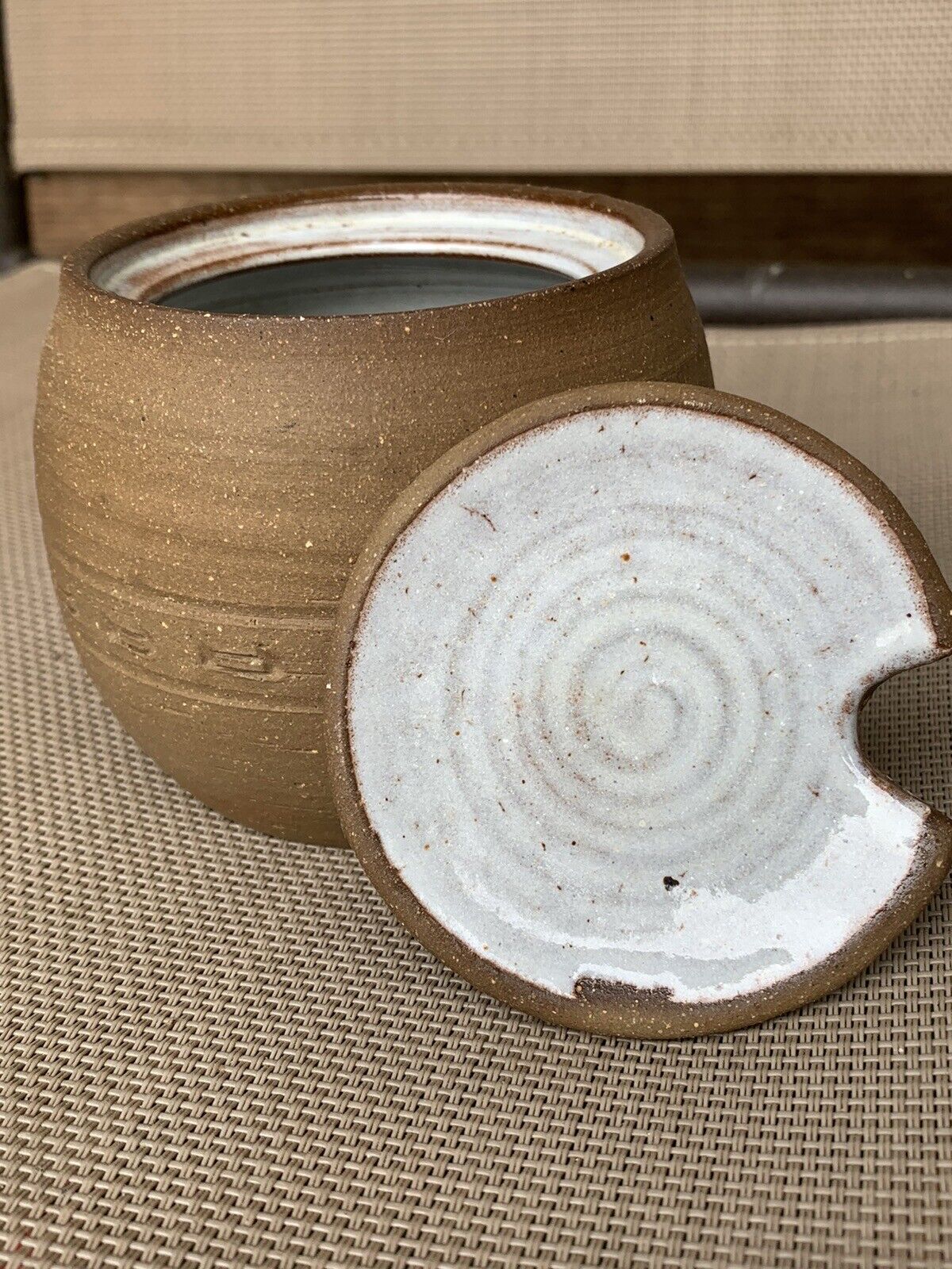Vtg Ineke Pottery Victoria BC Canada Ceramic Lidded Spoon Slot Sugar Bowl Brown