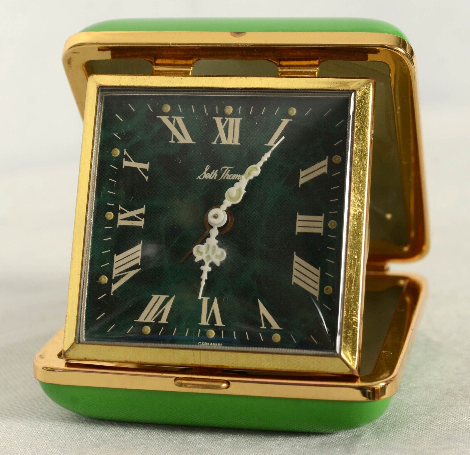 Seth Thomas Vintage Travel Alarm Clock Rare Green W/White Hands Mechanical