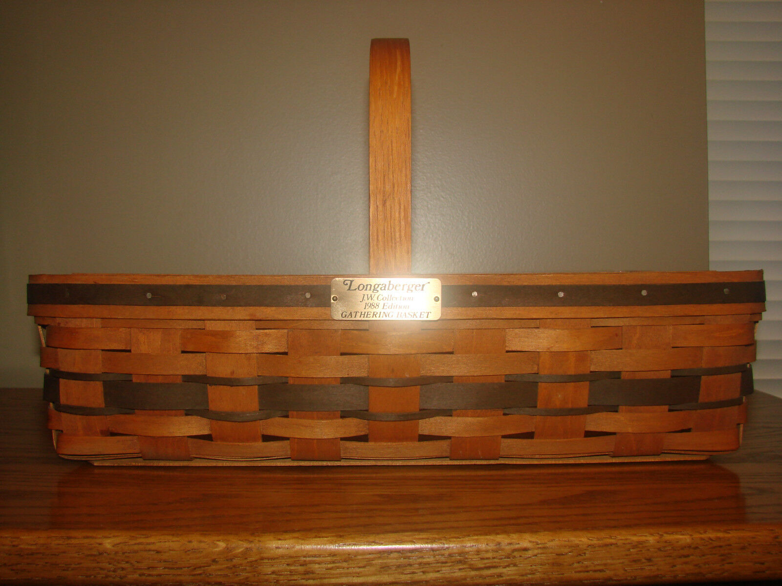 Longaberger JW COLLECTION 1988 Medium GATHERING Basket With Protector & Product 