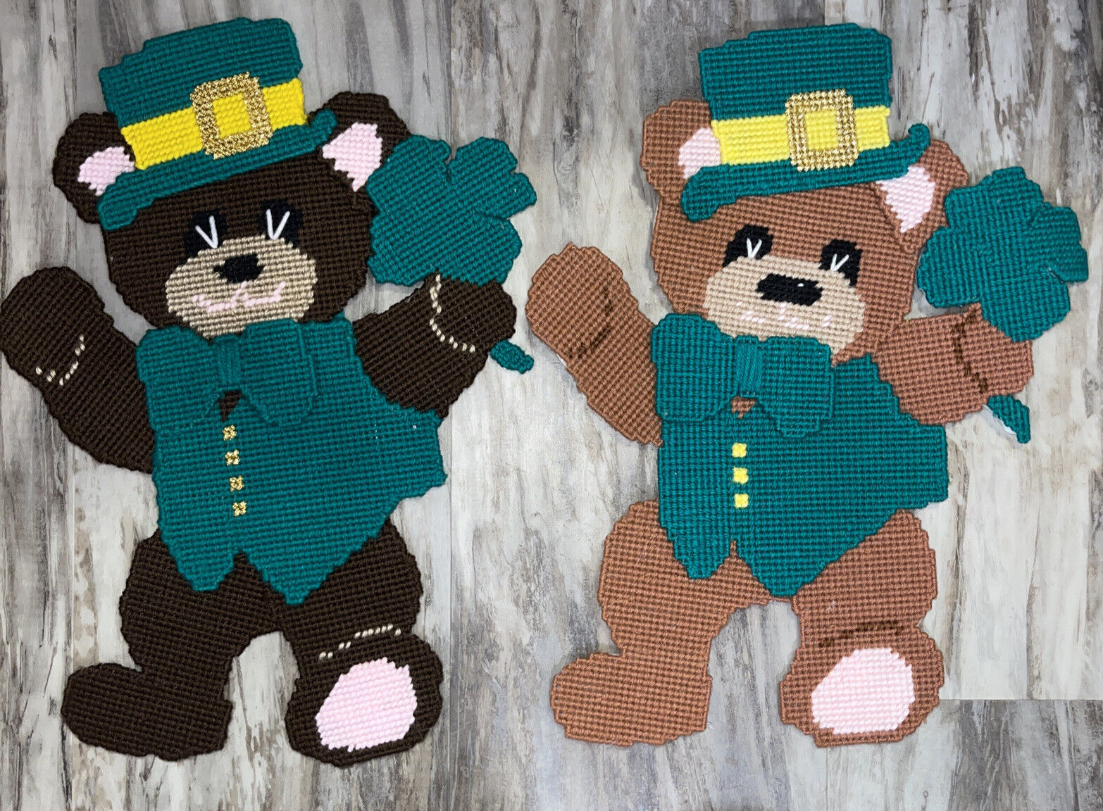 Vintage Large needlepoint plastic 2 bears St Patrick’s Day Costume Decorations