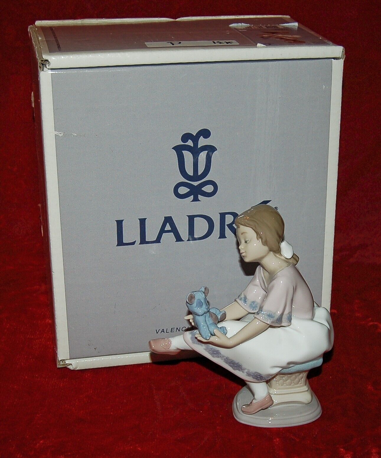 LLADRO Porcelain BEST FRIEND  #7620 NEW In Original Box Made in Spain