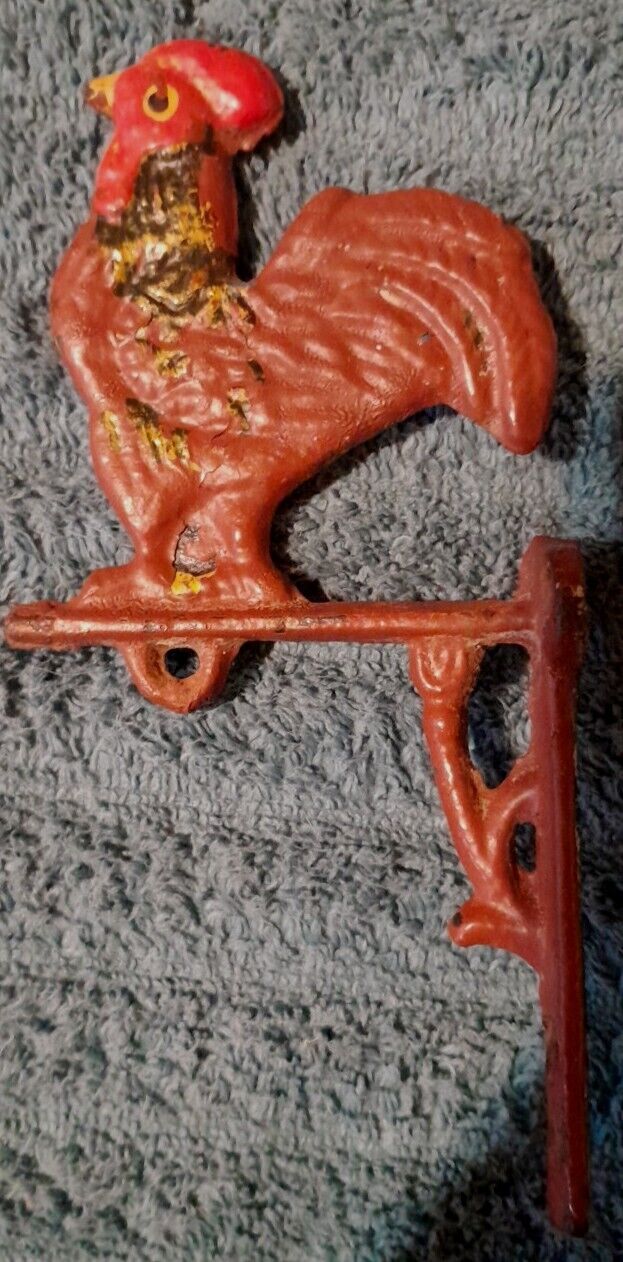 Antique Rooster Cast Iron Wall Hanger /Missing It\'s Bell