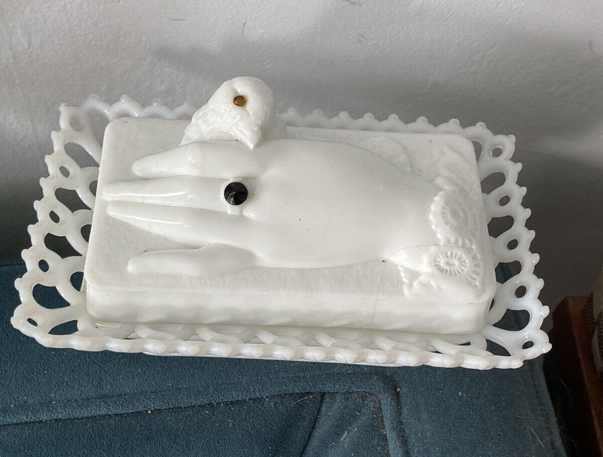 Antique Milk Glass Covered BIRD IN HAND Dish Box Atterbury Pristine
