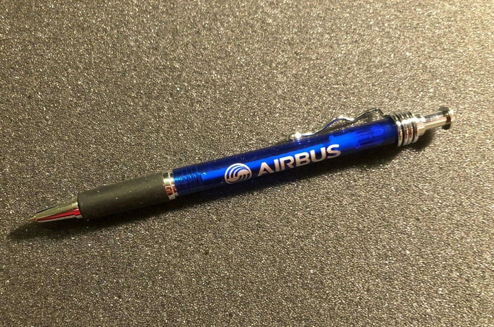 Airbus and Boeing 787 two pens for collection 