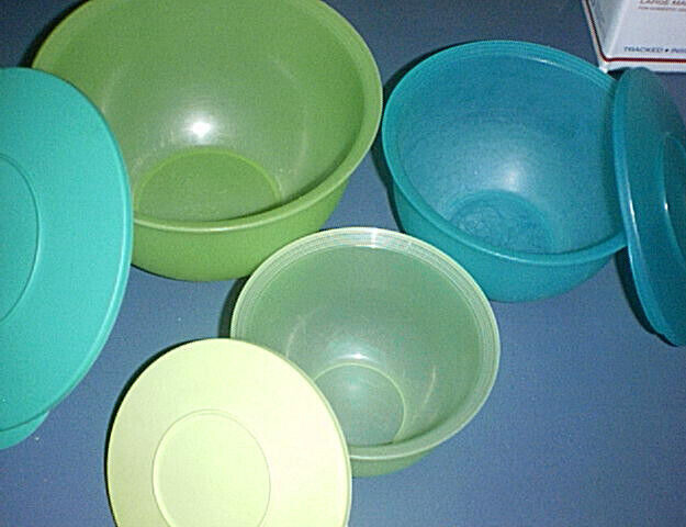 TUPPERWARE Mixing & Storing IMPRESSIONS Bowls 3091, 3093, 3095 GREEN & TURQUOISE