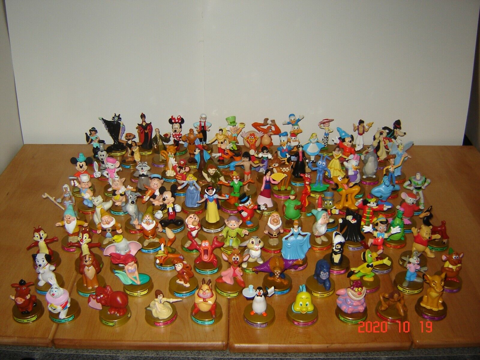 2002 McDonalds Happy meal Toys - Disney\'s 100 Years of Magic Complete Set 