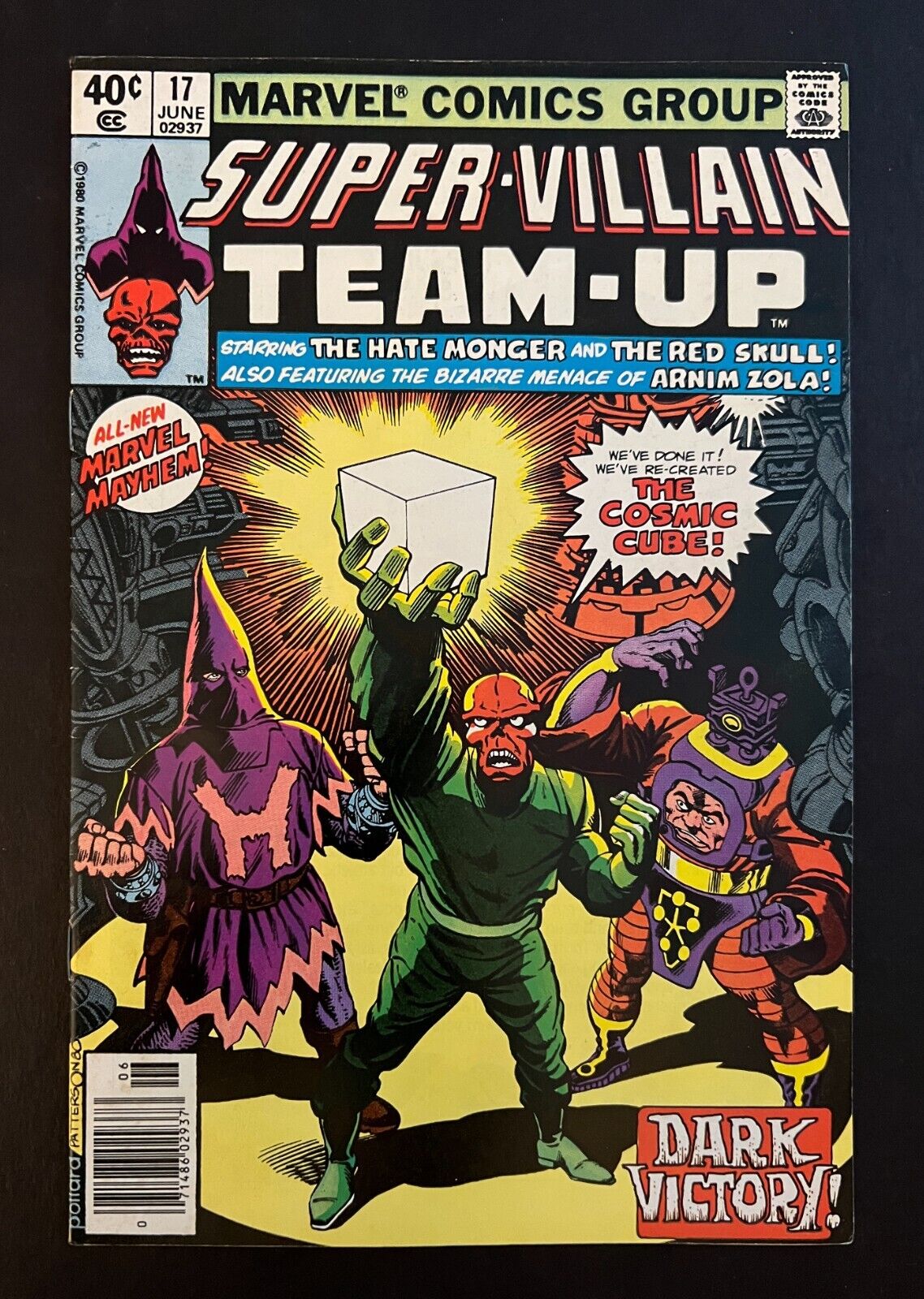 SUPER-VILLAIN TEAM-UP #17 Red Skull Arnim Zola Cosmic Cube Marvel Comics 1980