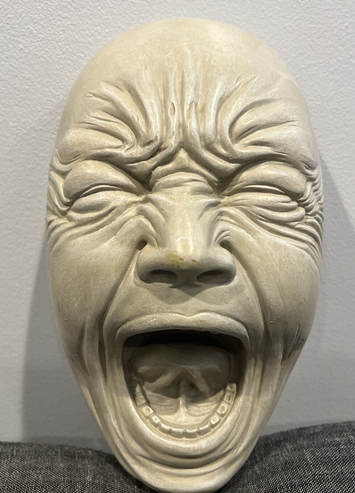 Design Toscano Screaming Simon Wall Sculpture - Face Plaque Head Hanging