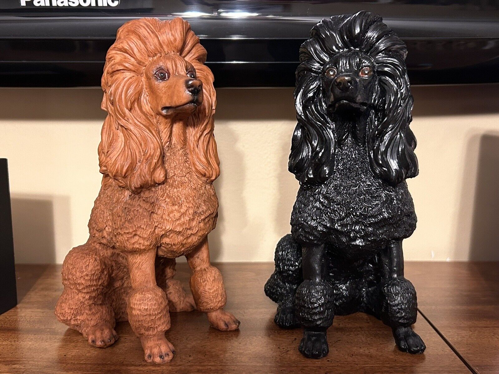 7.5” Resin Poodle Figurine/Statue