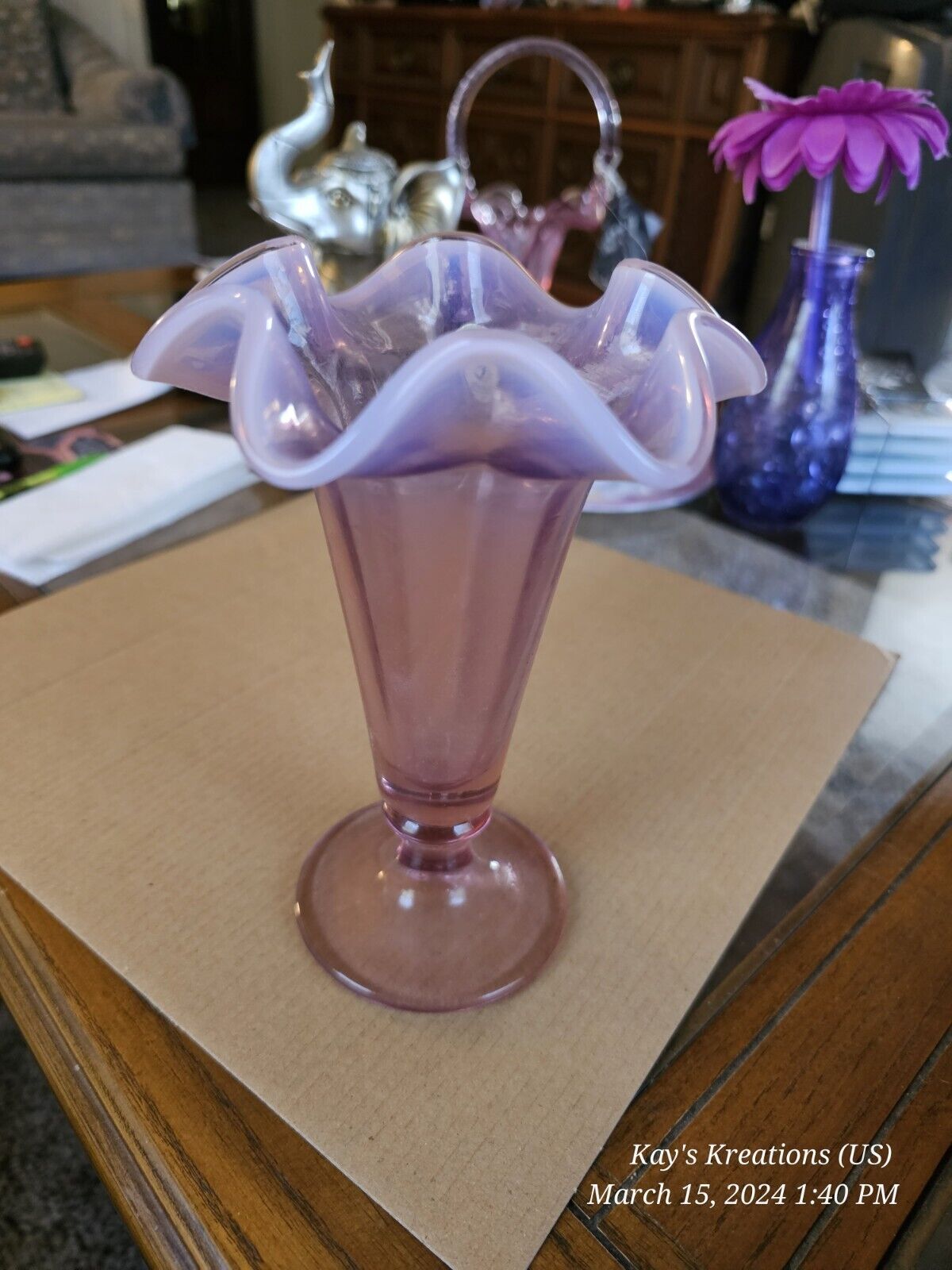 Fenton Glass Vase(Pink)