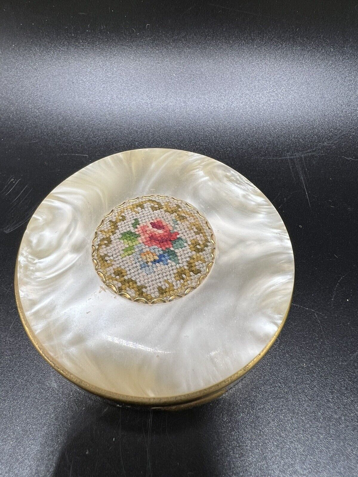 ANTIQUE VINTAGE MOTHER OF PEARL EMBROIDERY POWDER Flower Rose 3” EUC