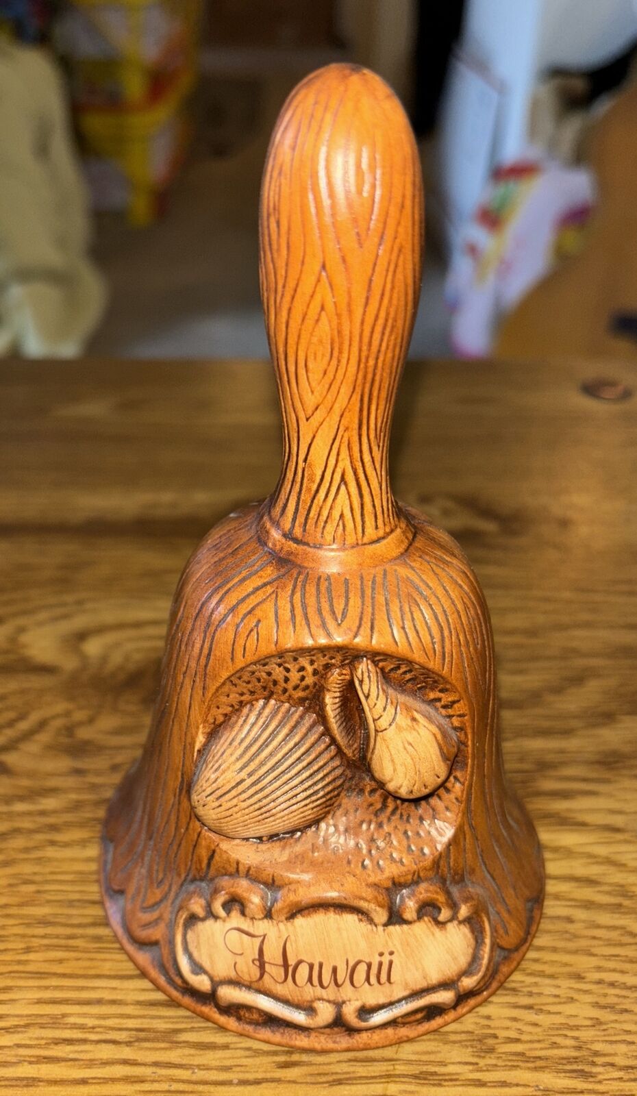 Treasurecraft Pottery Tic Bell Hawaii Brown With Seashells 6\