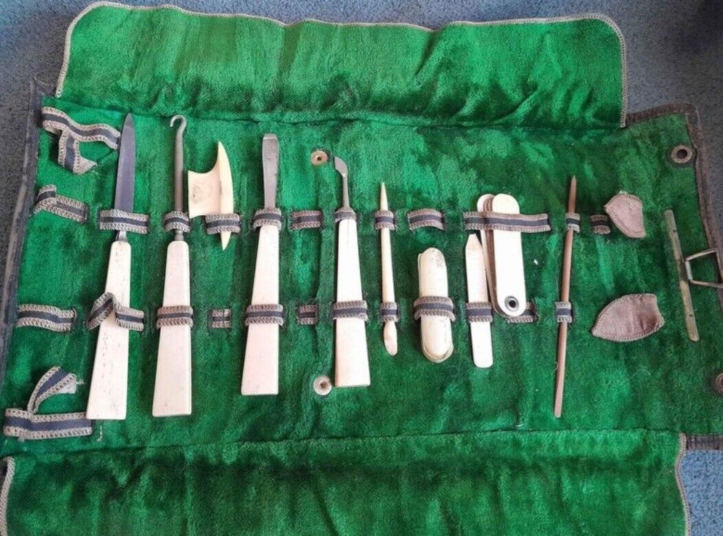Gorgeous Antique Bone Handled Personal Manicure Set In Amazing Condition