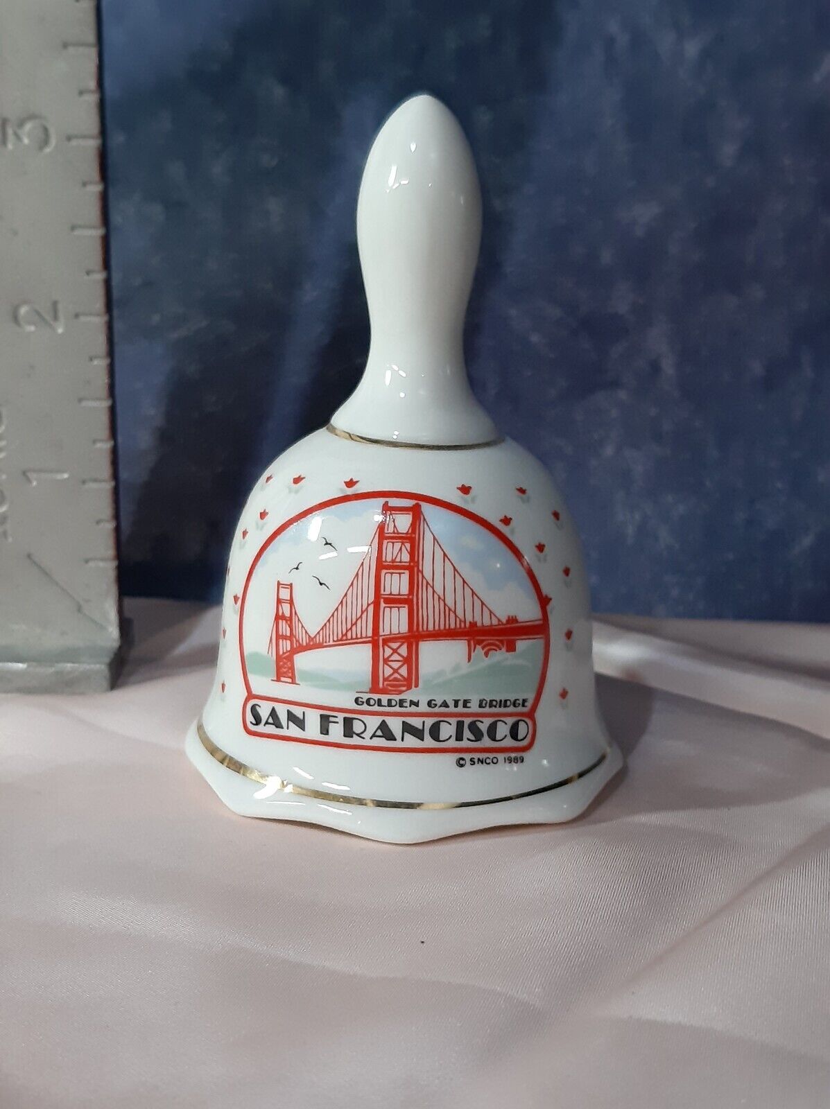 San Francisco Golden Gate Bridge Porcelain Decorative/Souvenir  Bell 1571y