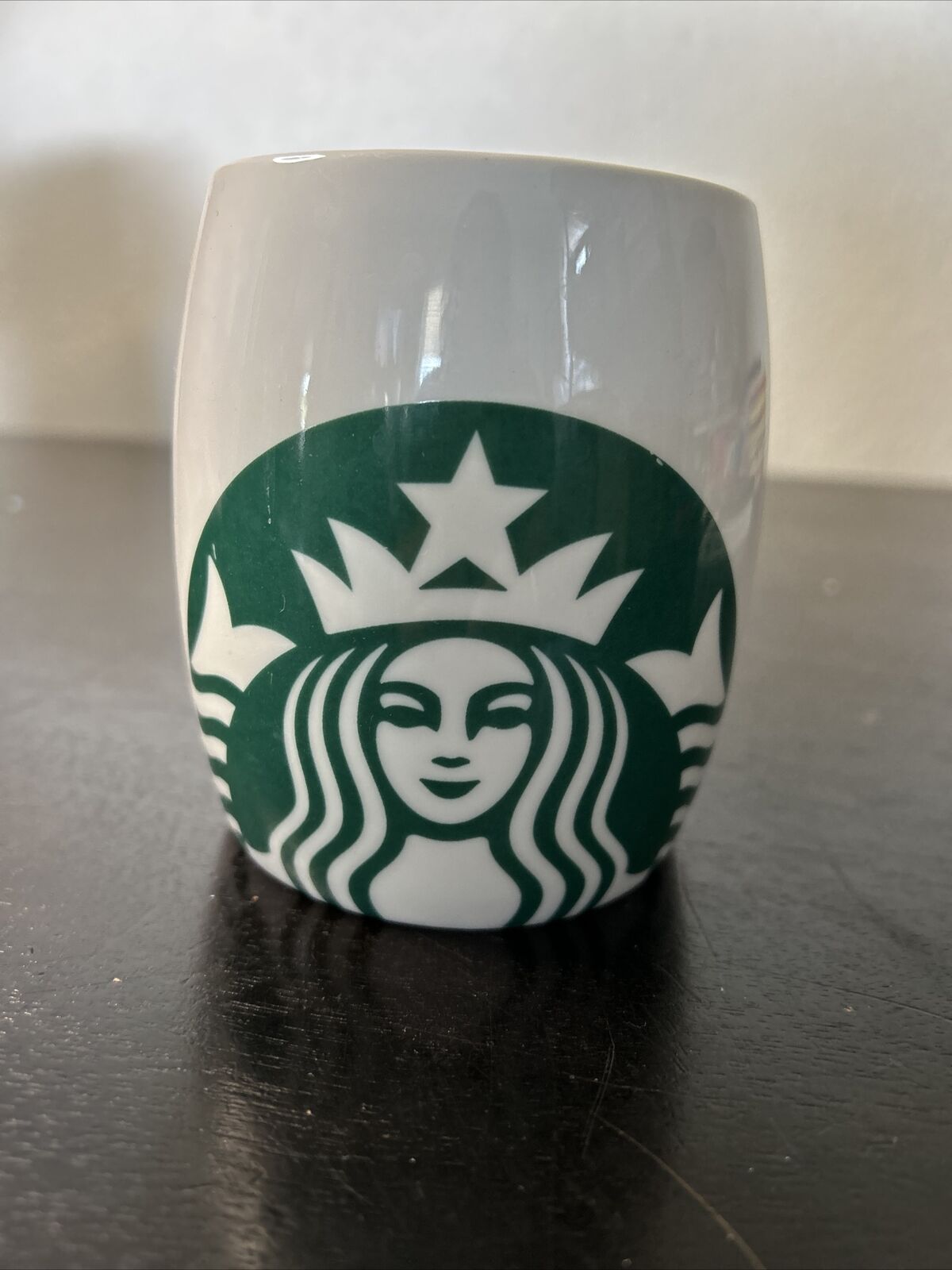 Starbucks 2010 Logo Mug 14 fl oz/414 ml Green/white
