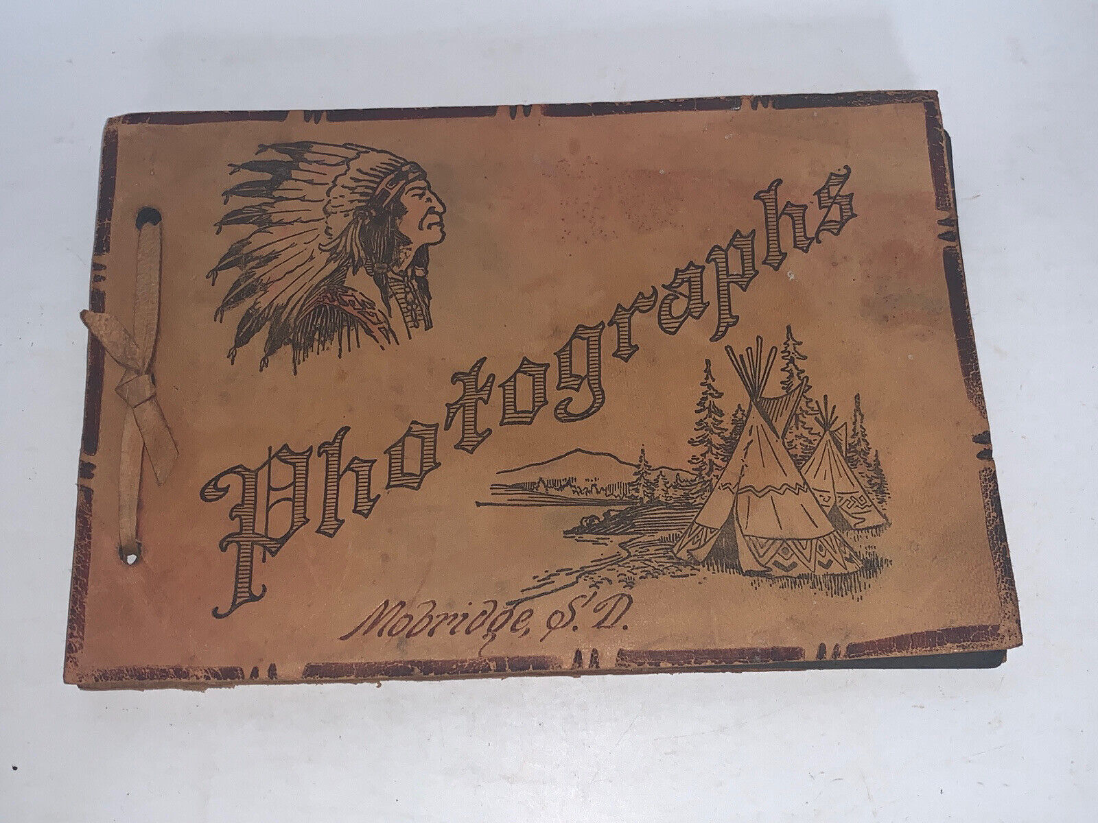 Vintage 1930’s Native American Souvenir Photo Album Mobridge, SOUTH DAKOTA