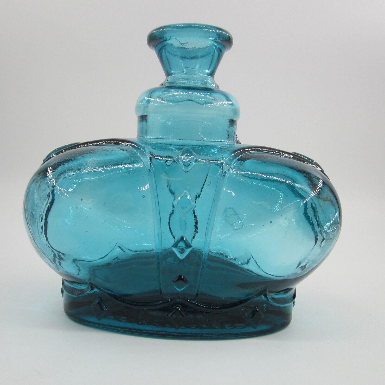 Vintage Blue Crown Shaped Decanter Victrylite Made in Italy 6\