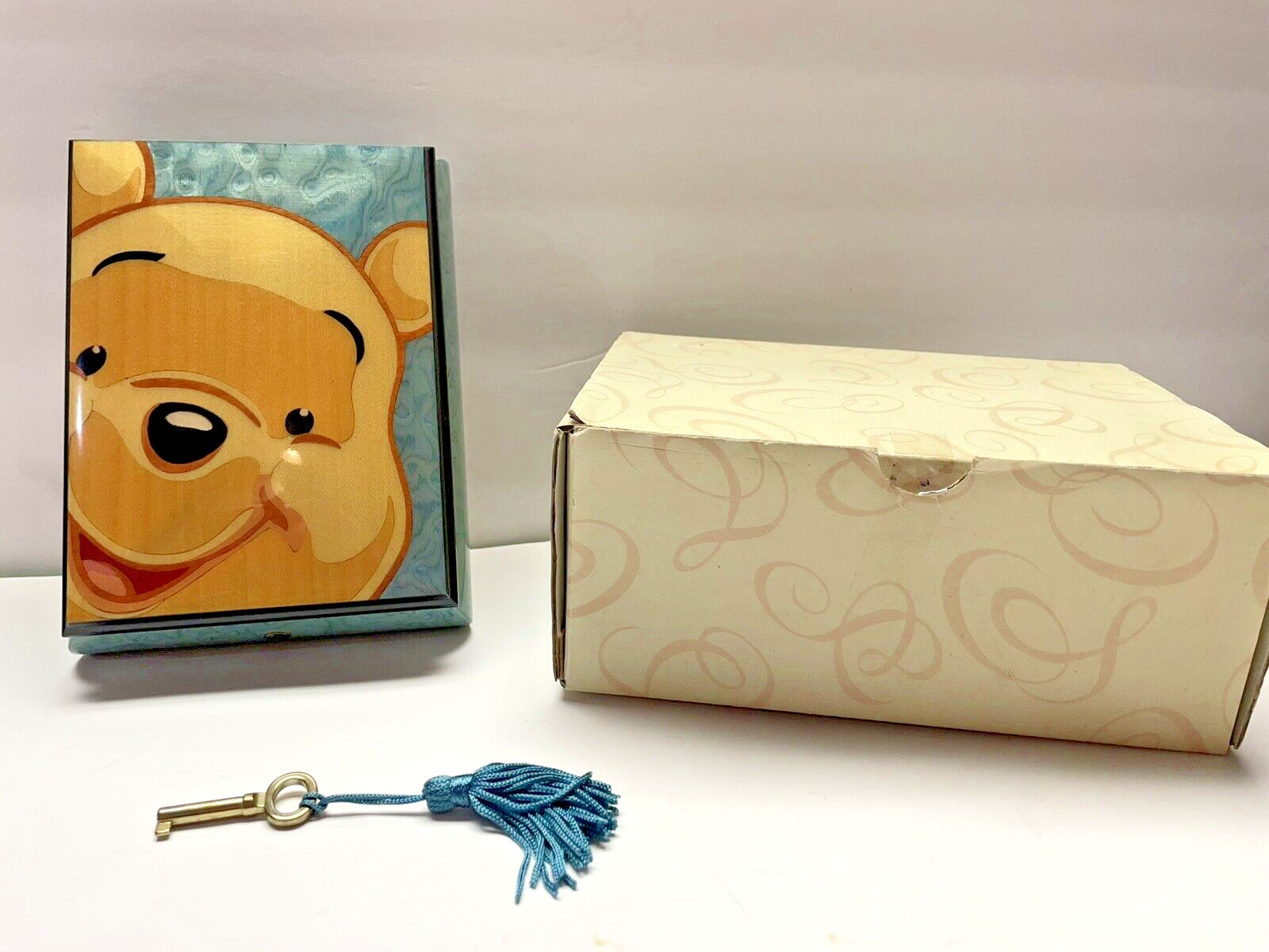 Beautiful Winnie The Pooh Wood Music Box/Jewelry Box made In ITALY-with Key