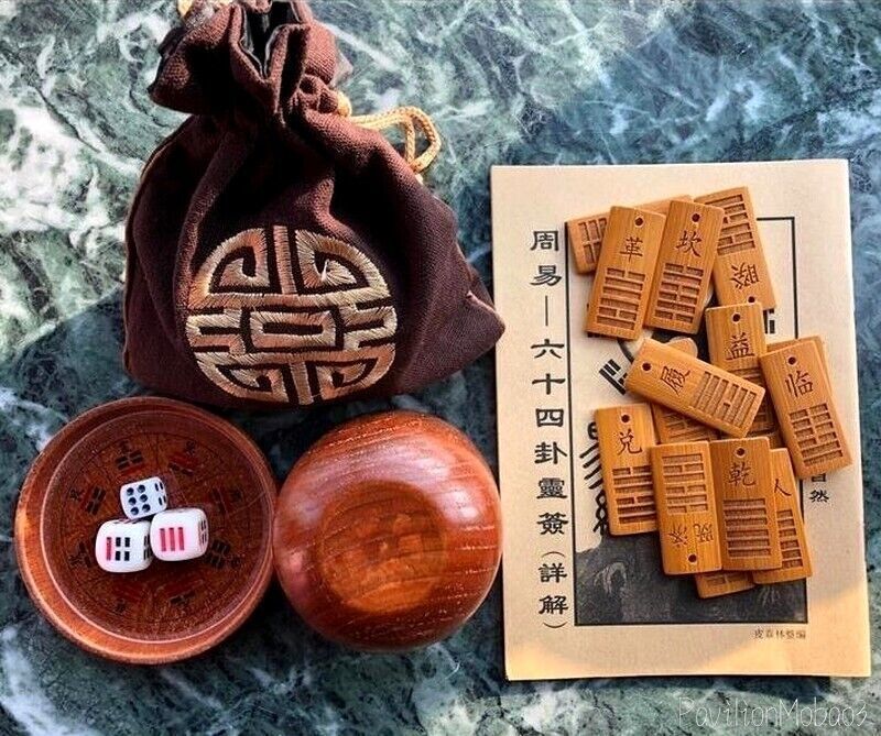 Chinese I-Ching Divination Set Wood Dice Cup Teaching Aids Book 64 Hexagrams Kit