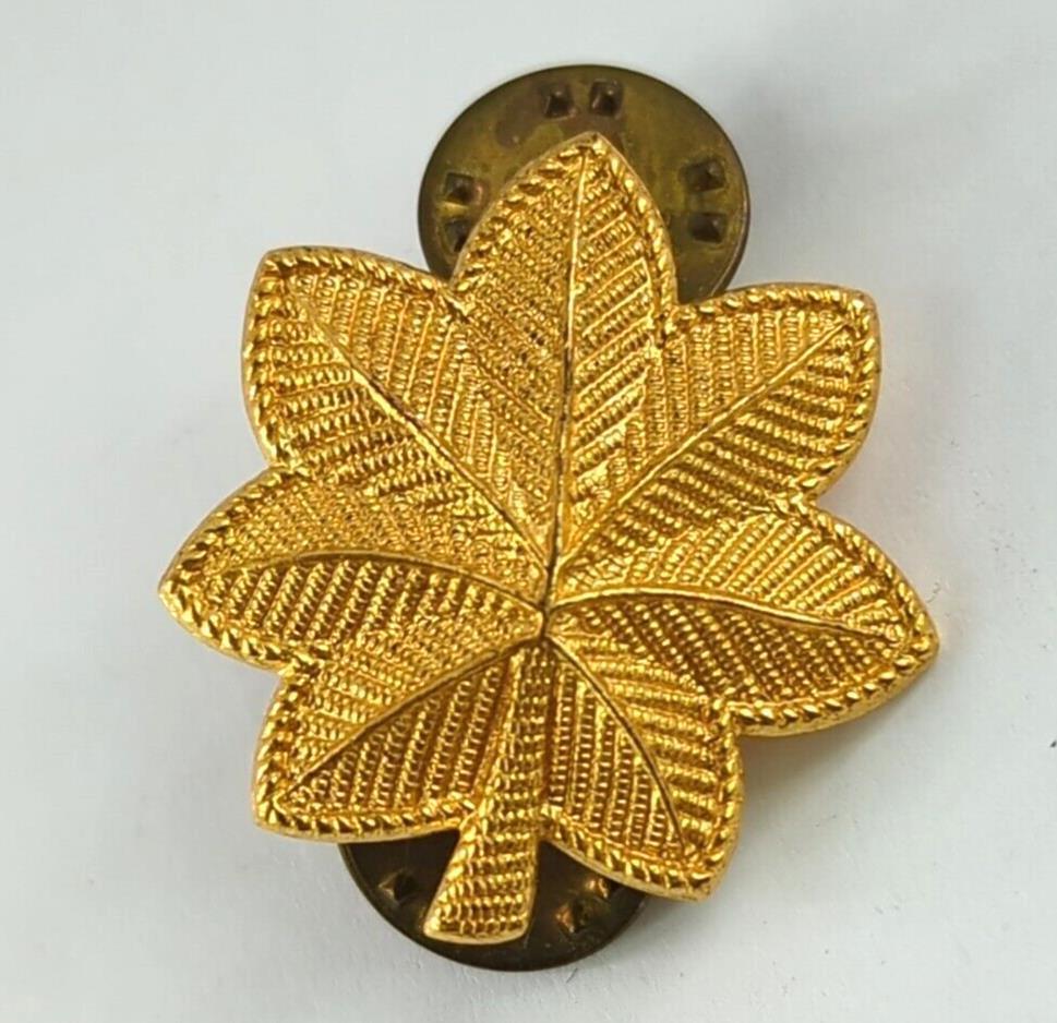 Original U.S. Army Major Oak Leaf Gold Rank Insignia 2 Catch Pin Back