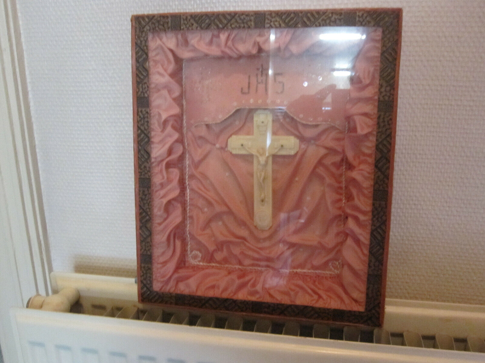 VERY SPECIAL ANTIQUES CROSS