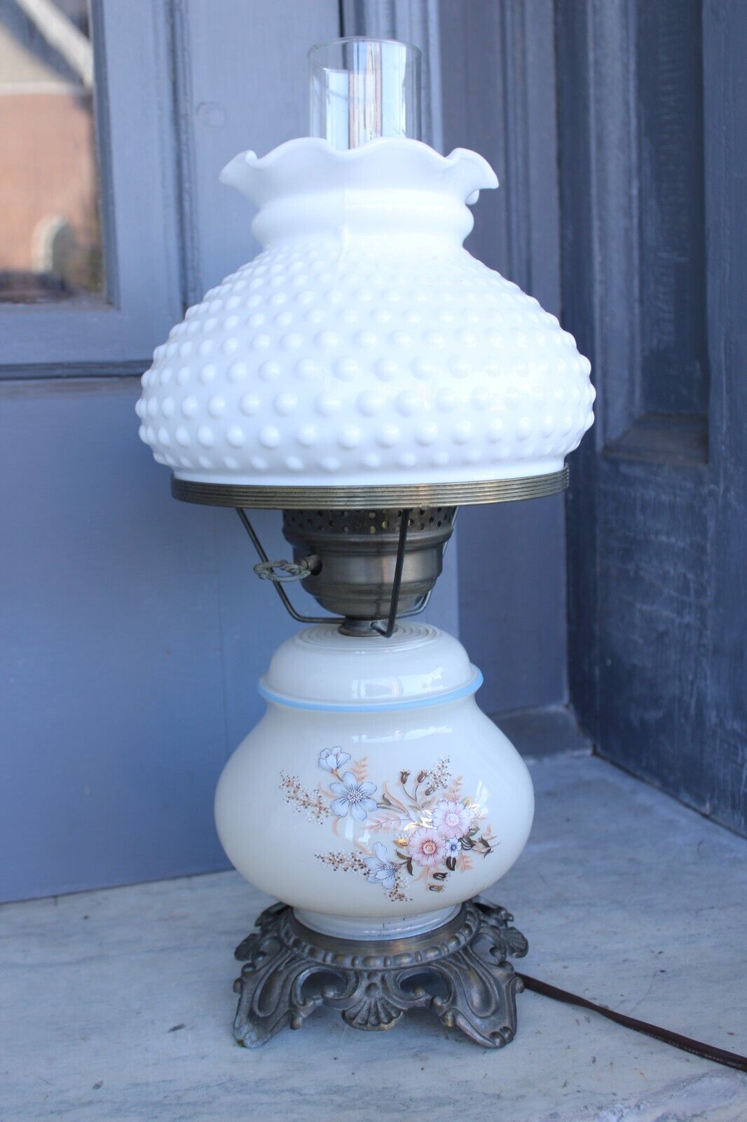 Vintage Hurricane Lamp Hobnail Shade 3-way Pretty