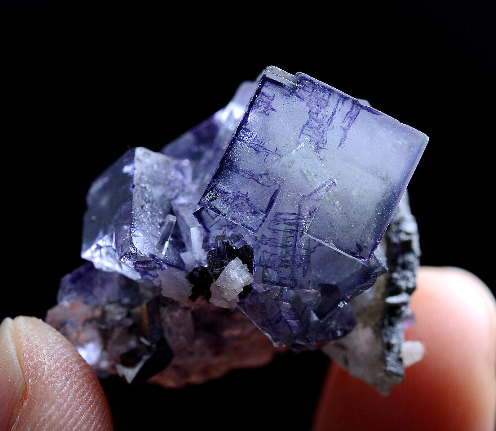 12g Natural Phantom Window Purple Fluorite Mineral Specimen/Yaogangxian China